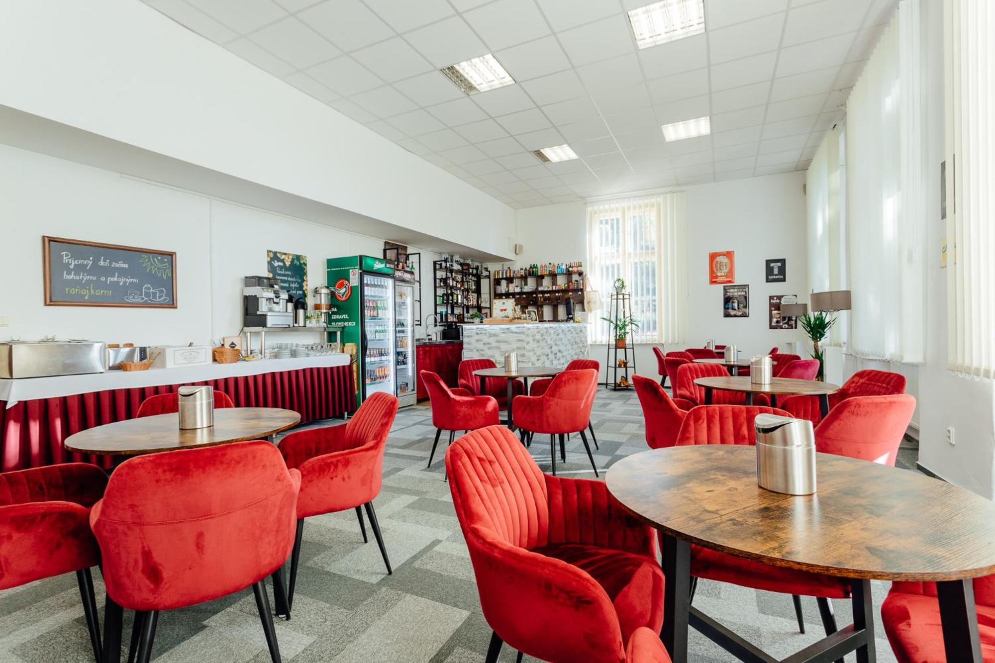 Black M - Penzion - Restauracia Banska Stiavnica Exterior photo
